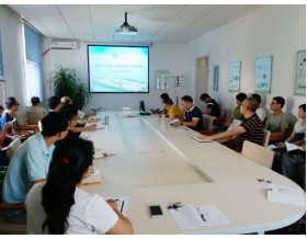 標(biāo)題：國家草原畜牧業(yè)裝備工程技術(shù)研究中心召開2017年第二季度工作會議
瀏覽次數(shù)：3658
發(fā)表時間：2017-07-18