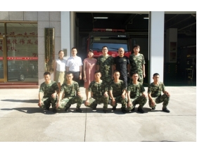 標(biāo)題：開(kāi)展雙擁共建，構(gòu)建和諧家園——呼和浩特分院慰問(wèn)消防官兵
瀏覽次數(shù)：3858
發(fā)表時(shí)間：2017-08-03