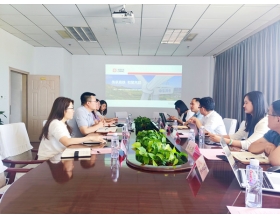 標(biāo)題：中國中車集團(tuán)朱建春一行到全國風(fēng)力發(fā)電標(biāo)準(zhǔn)化技術(shù)委員會(huì)調(diào)研交流
瀏覽次數(shù)：1264
發(fā)表時(shí)間：2023-09-06