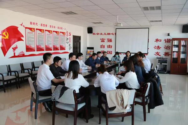 1680748030501750.jpg 座談會(huì)_副本.jpg