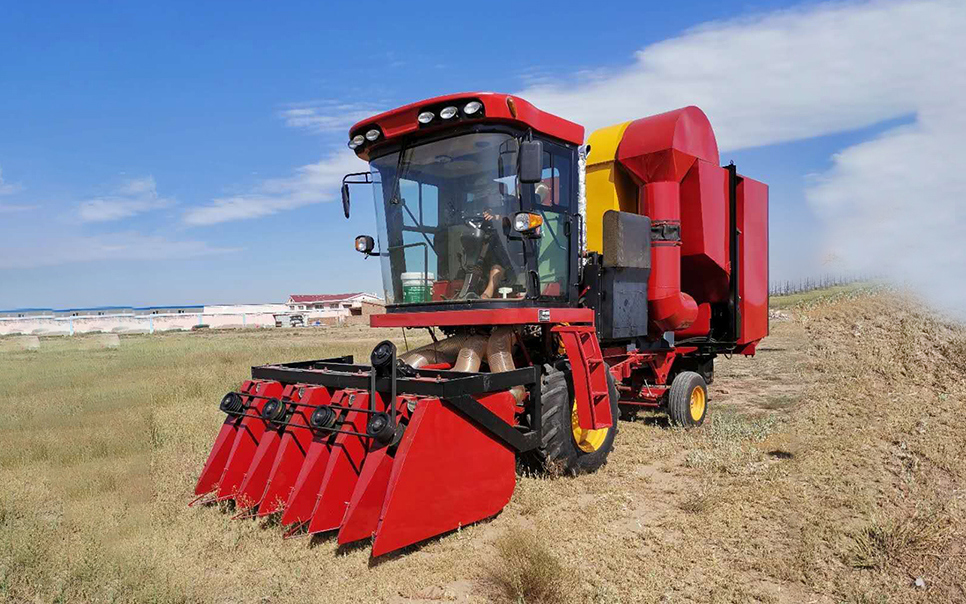 標(biāo)題：9ZZ-2.4型豆科牧草種子收獲機(jī)
瀏覽次數(shù)：159
發(fā)表時(shí)間：2023-12-12