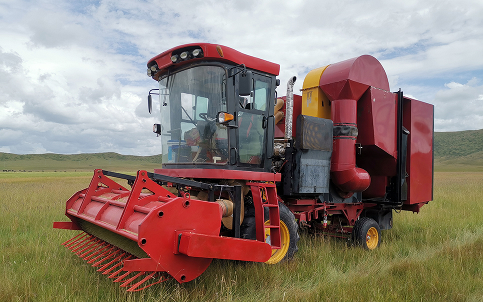 標(biāo)題：9ZZ-3.0型禾本科牧草種子收獲機(jī)
瀏覽次數(shù)：153
發(fā)表時(shí)間：2023-12-12