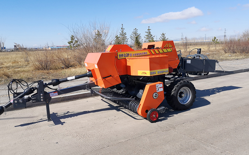 標(biāo)題：9YF-2.2P型方草捆撿拾壓捆機(jī)
瀏覽次數(shù)：94
發(fā)表時(shí)間：2023-12-12