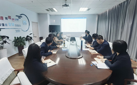 標(biāo)題：呼和浩特分院職能部門黨支部組織開展主題教育專題組織生活會會前學(xué)習(xí)
瀏覽次數(shù)：1017
發(fā)表時間：2024-01-15